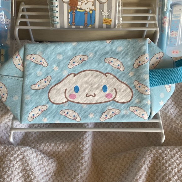 Cinnamon Roll Bundle! NWT!! - Picture 5 of 5